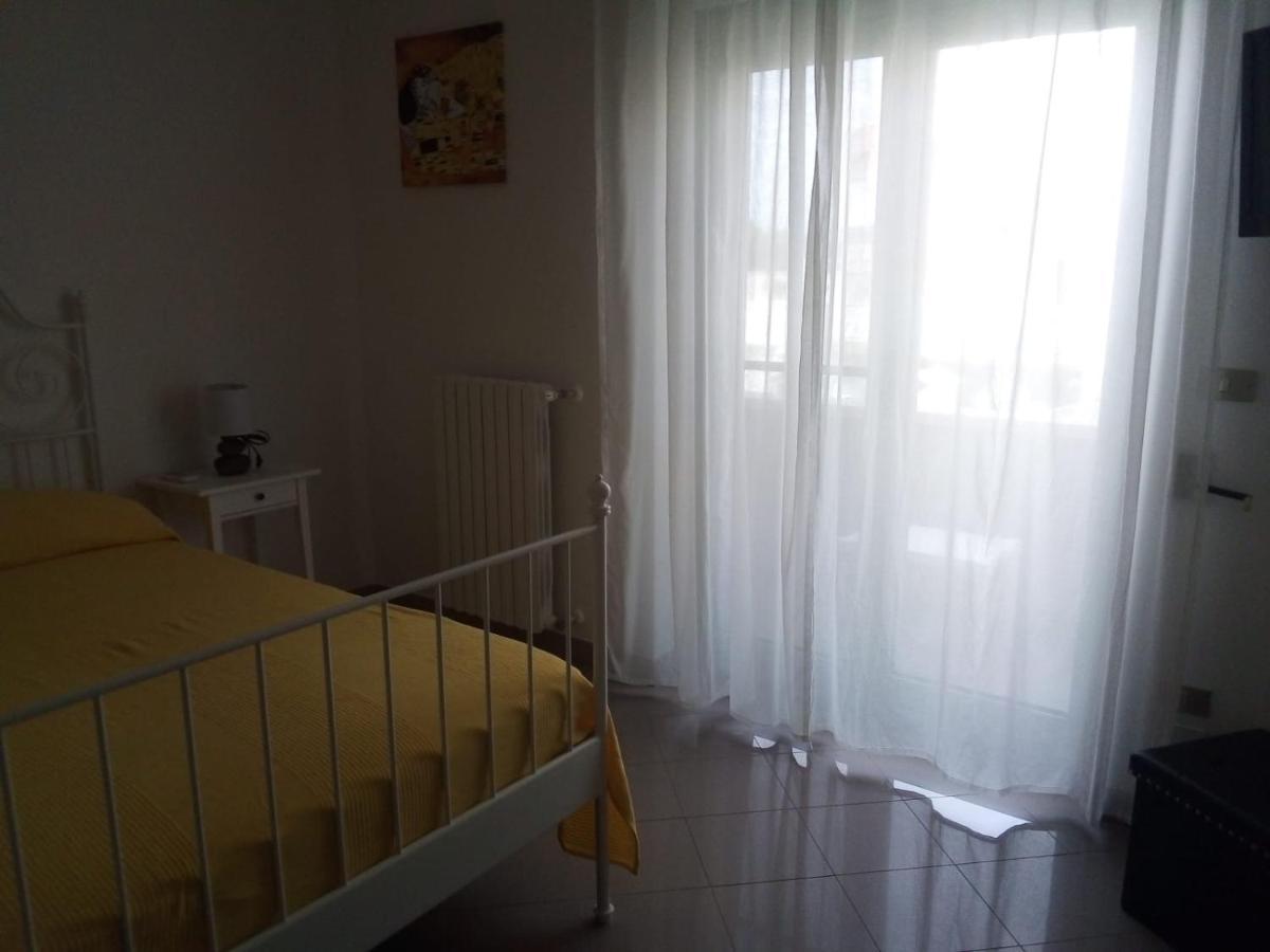 B&B Smile Monopoli Buitenkant foto