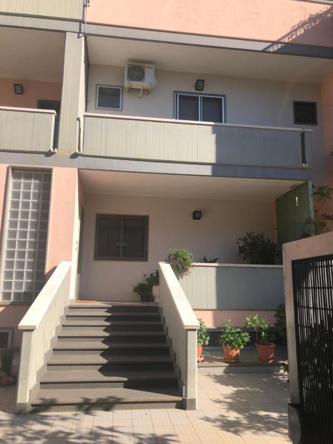B&B Smile Monopoli Buitenkant foto
